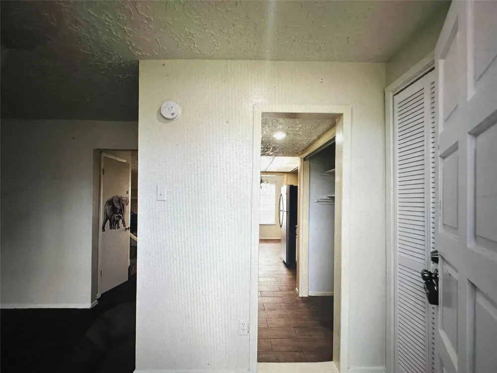 13052 Clarewood Houston, TX 77072