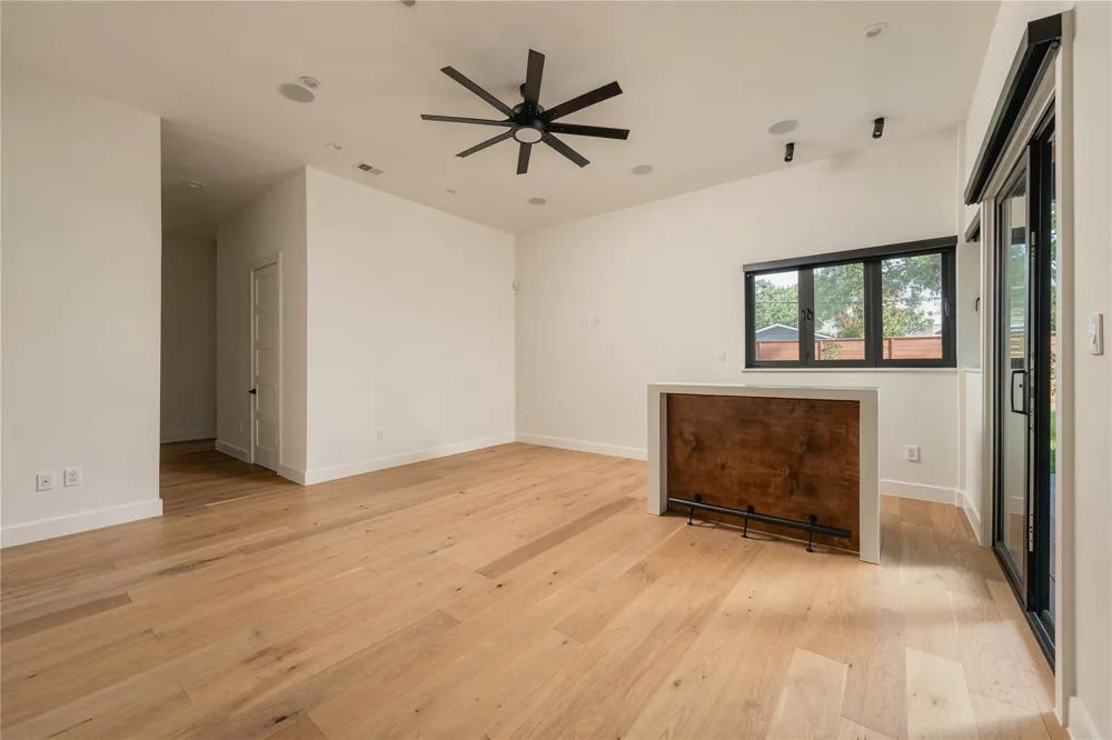 2510 Underwood Street Houston, TX 77030