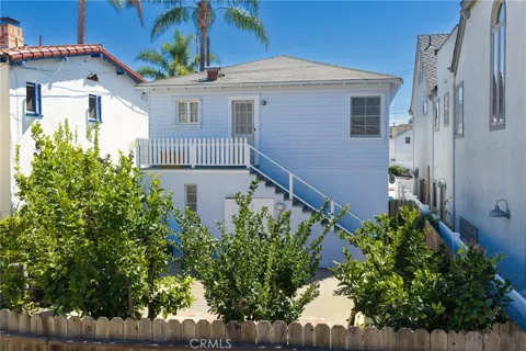 226 Opal