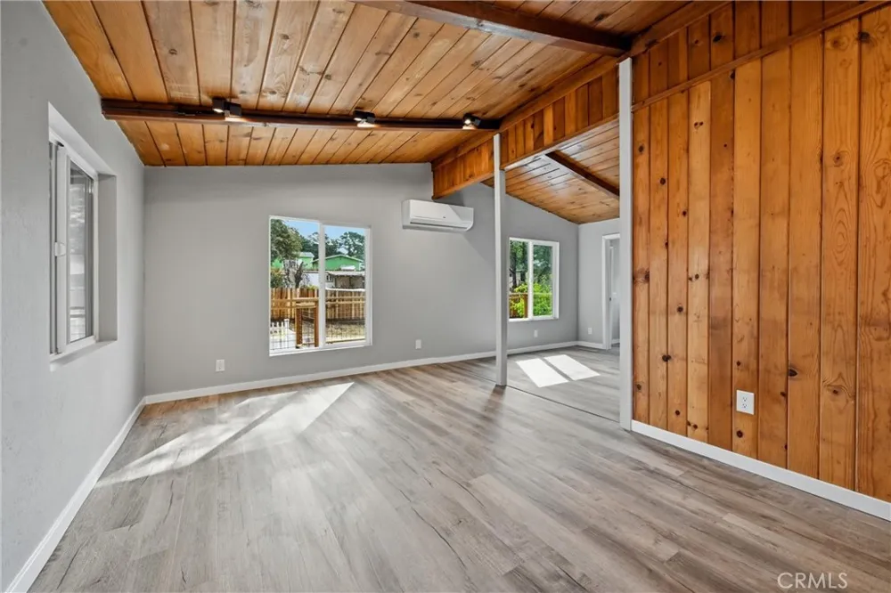 4275 Cedar Clearlake, CA 95422