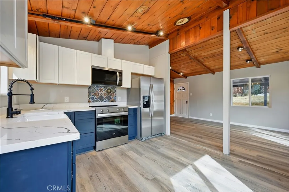 4275 Cedar Clearlake, CA 95422