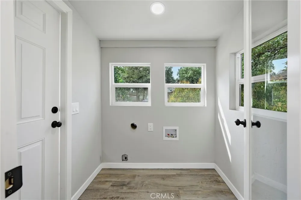 4275 Cedar Clearlake, CA 95422