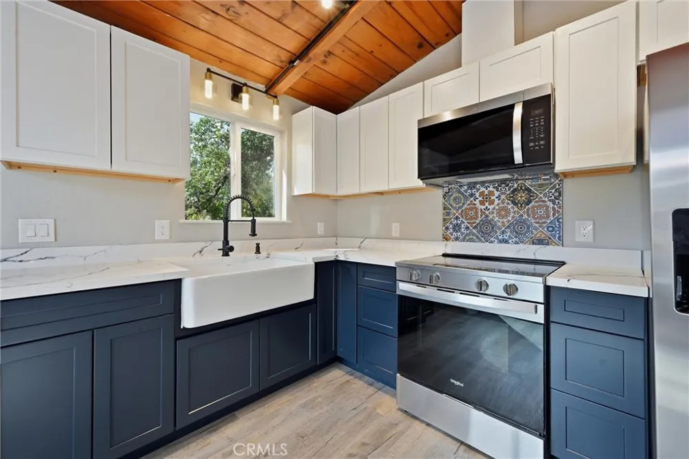 4275 Cedar Clearlake, CA 95422