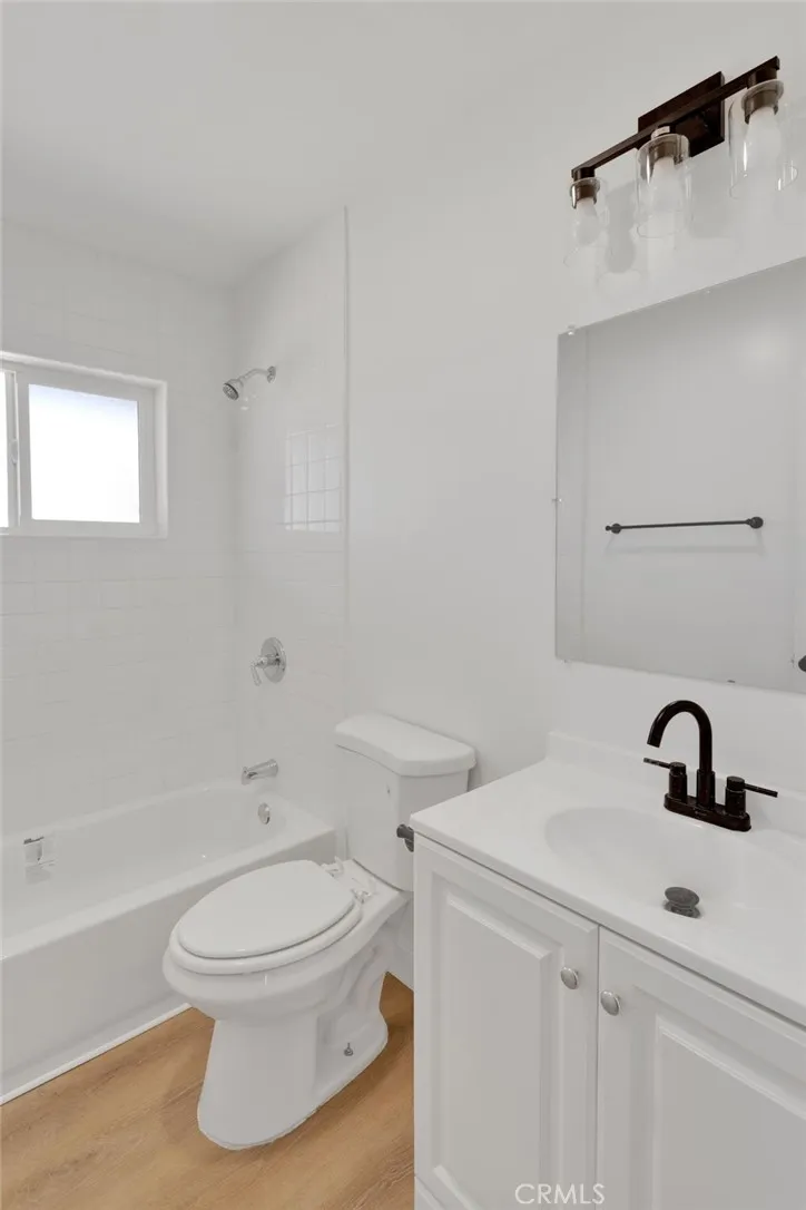 10274 Merino Avenue Apple Valley, CA 92308