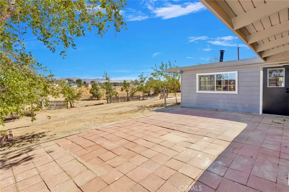 10274 Merino Avenue Apple Valley, CA 92308