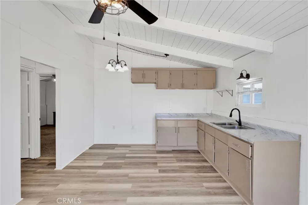 10274 Merino Avenue Apple Valley, CA 92308