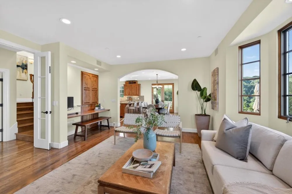 17599 Montebello Road Cupertino, CA 95014