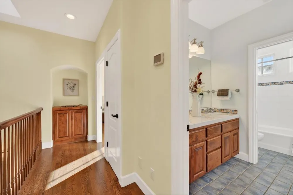 17599 Montebello Road Cupertino, CA 95014