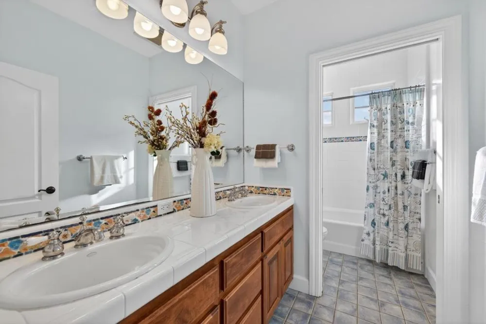 17599 Montebello Road Cupertino, CA 95014