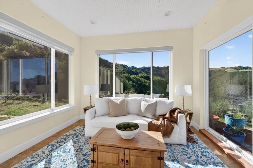 17599 Montebello Road Cupertino, CA 95014