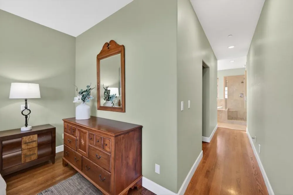 17599 Montebello Road Cupertino, CA 95014