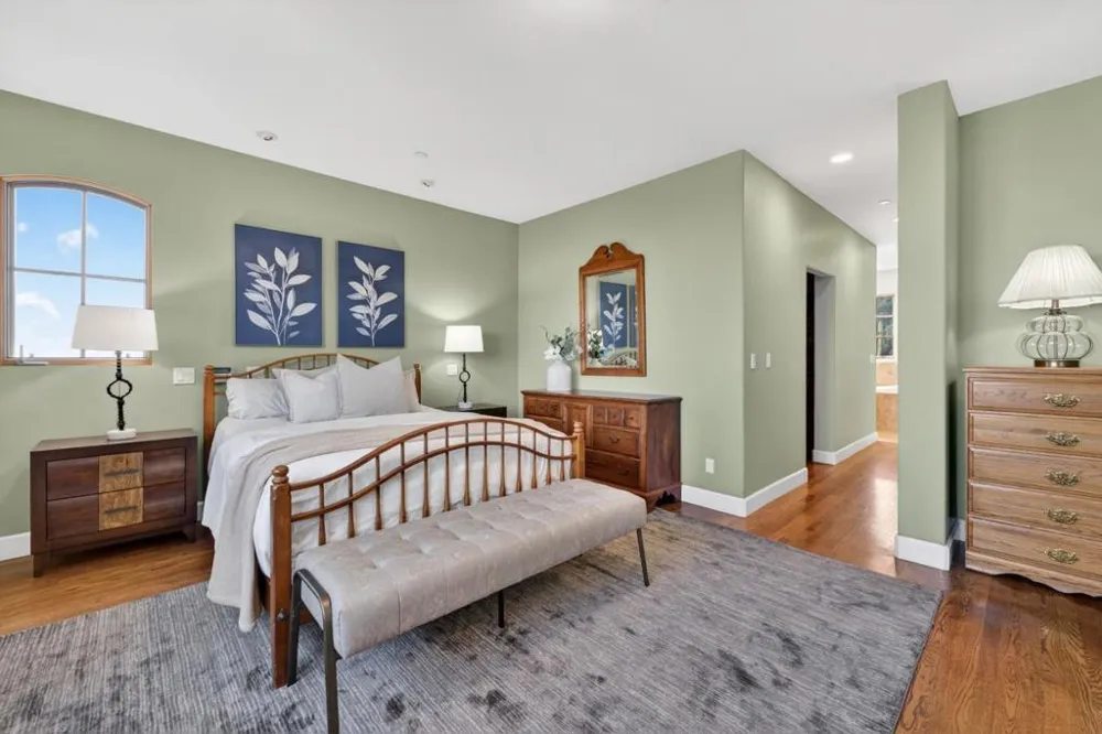 17599 Montebello Road Cupertino, CA 95014