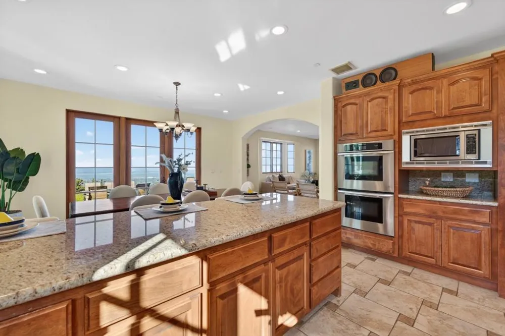17599 Montebello Road Cupertino, CA 95014
