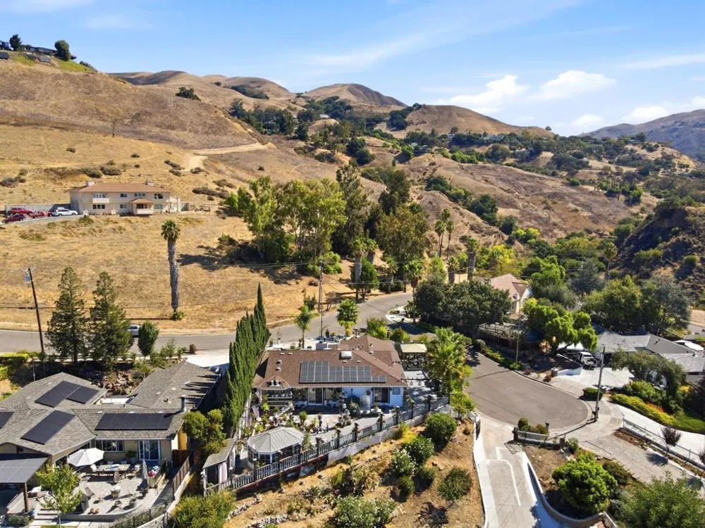 925 Dorel Drive San Jose, CA 95132