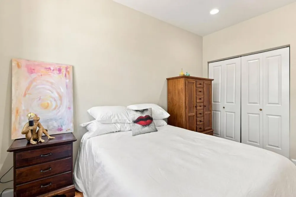 2338 Palmetto Avenue Pacifica, CA 94044