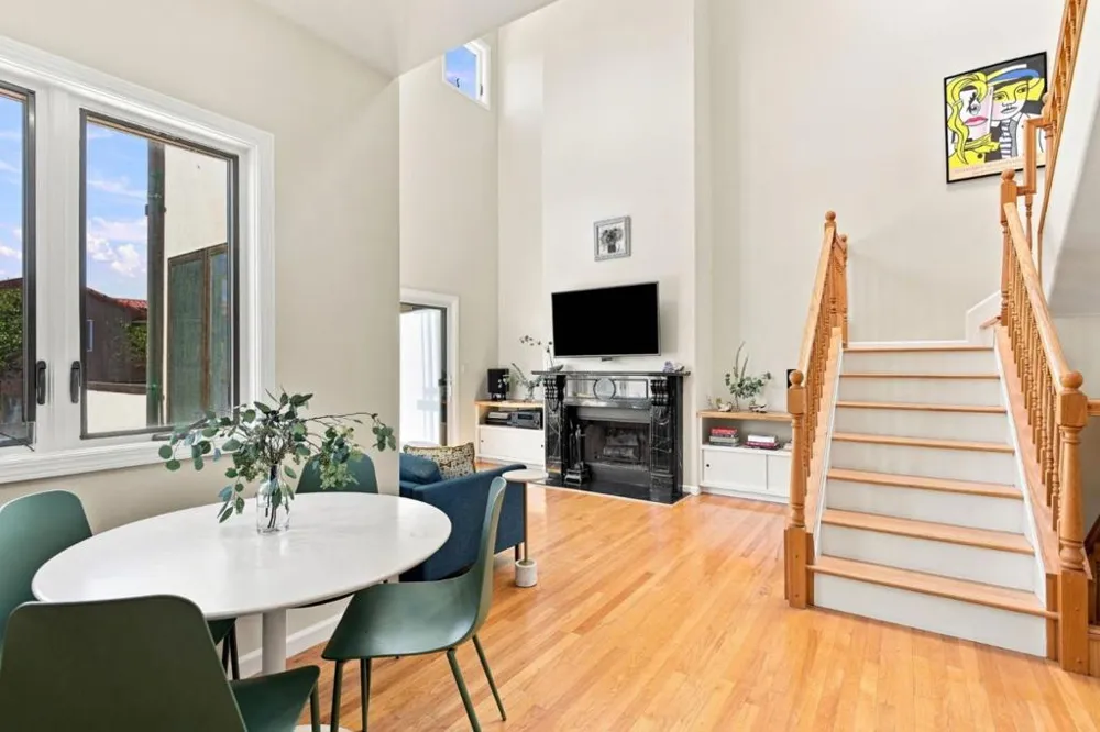 2338 Palmetto Avenue Pacifica, CA 94044