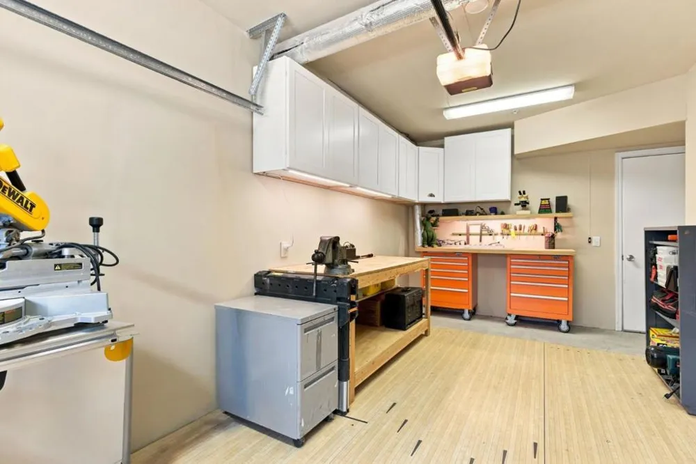 2338 Palmetto Avenue Pacifica, CA 94044