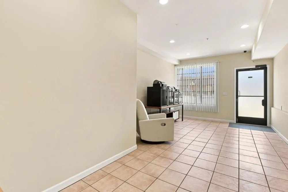 2338 Palmetto Avenue Pacifica, CA 94044