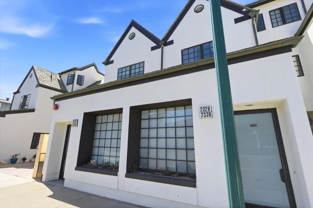 2338 Palmetto Avenue Pacifica, CA 94044