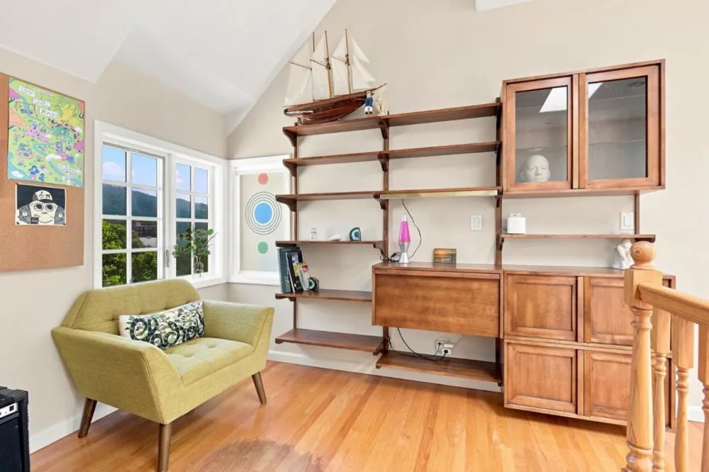 2338 Palmetto Avenue Pacifica, CA 94044