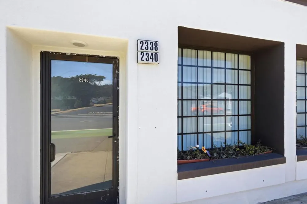 2338 Palmetto Avenue Pacifica, CA 94044