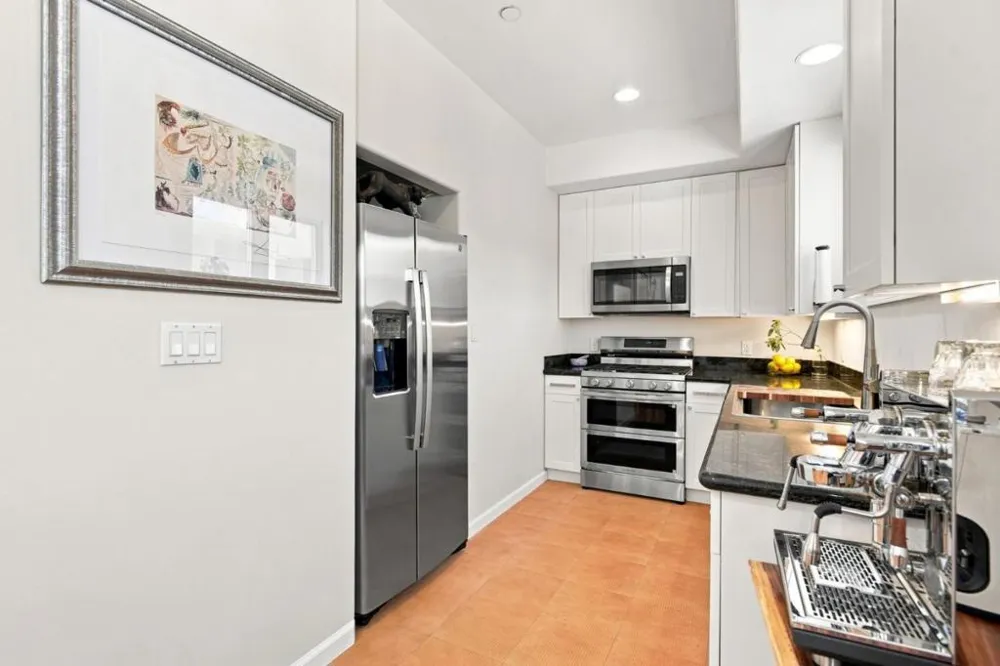 2338 Palmetto Avenue Pacifica, CA 94044