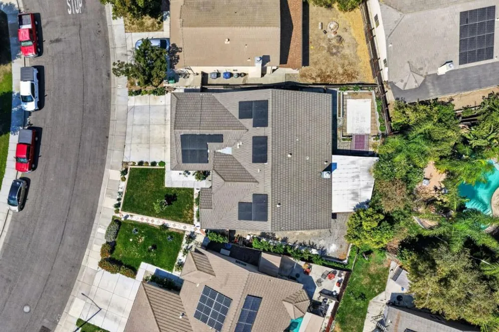 1674 Iris Street Los Banos, CA 93635