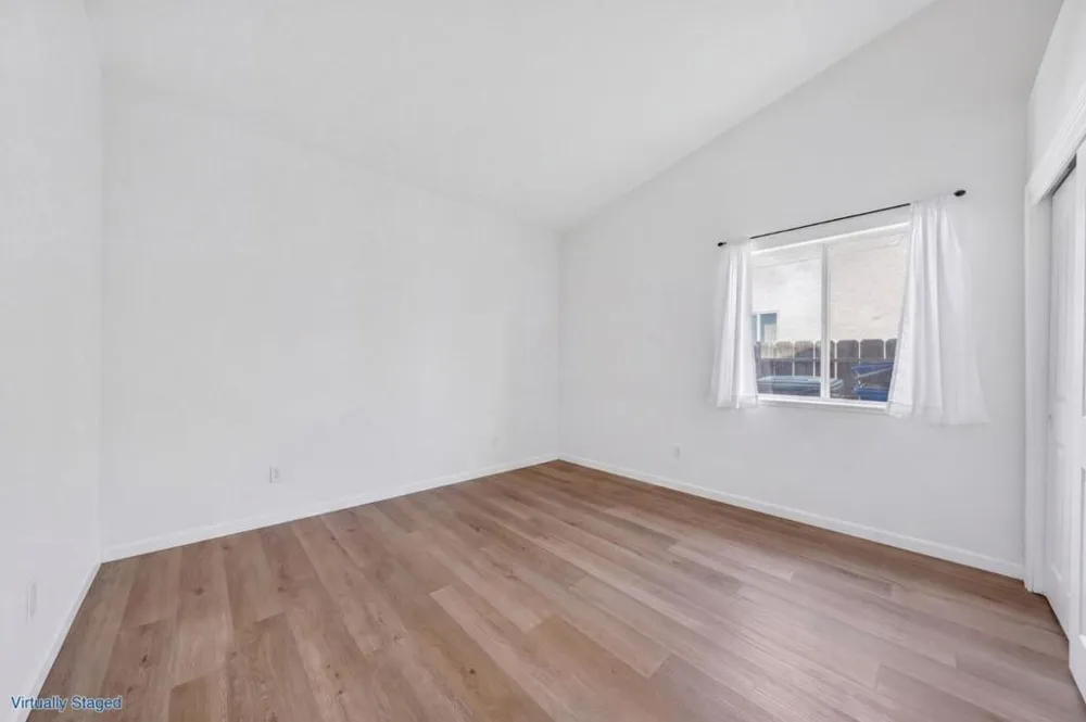 1674 Iris Street Los Banos, CA 93635