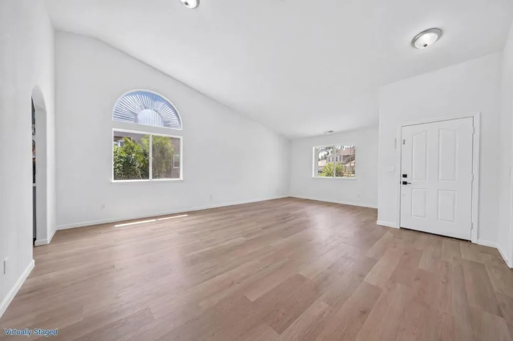 1674 Iris Street Los Banos, CA 93635