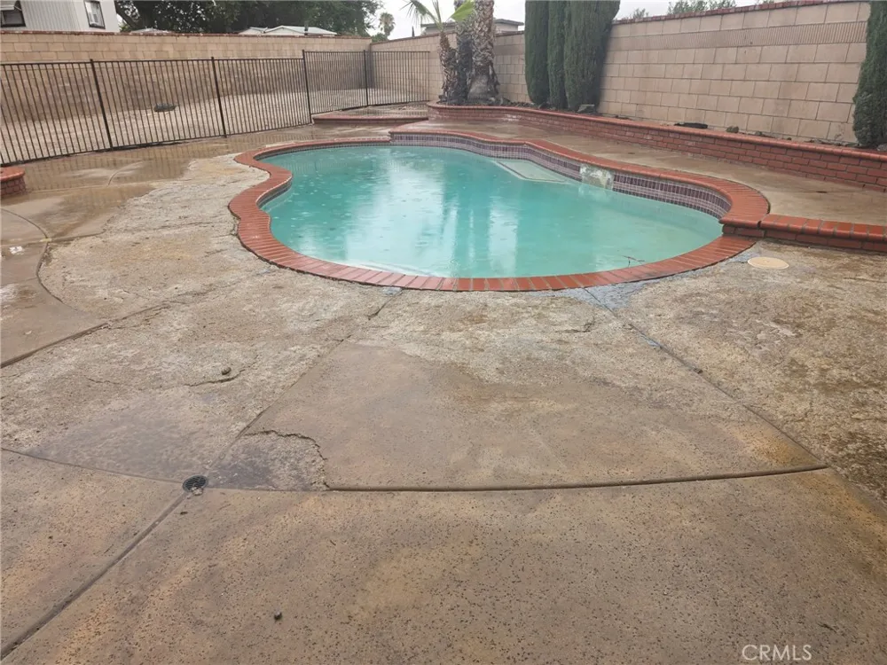42037 57th W Lancaster, CA 93536