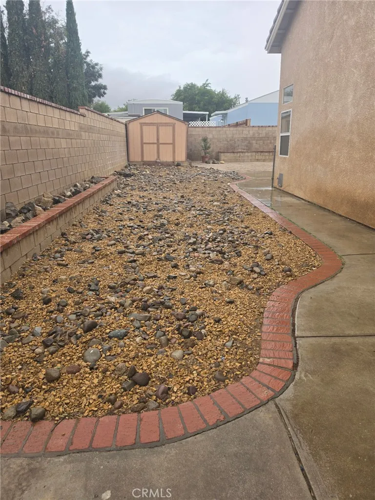 42037 57th W Lancaster, CA 93536