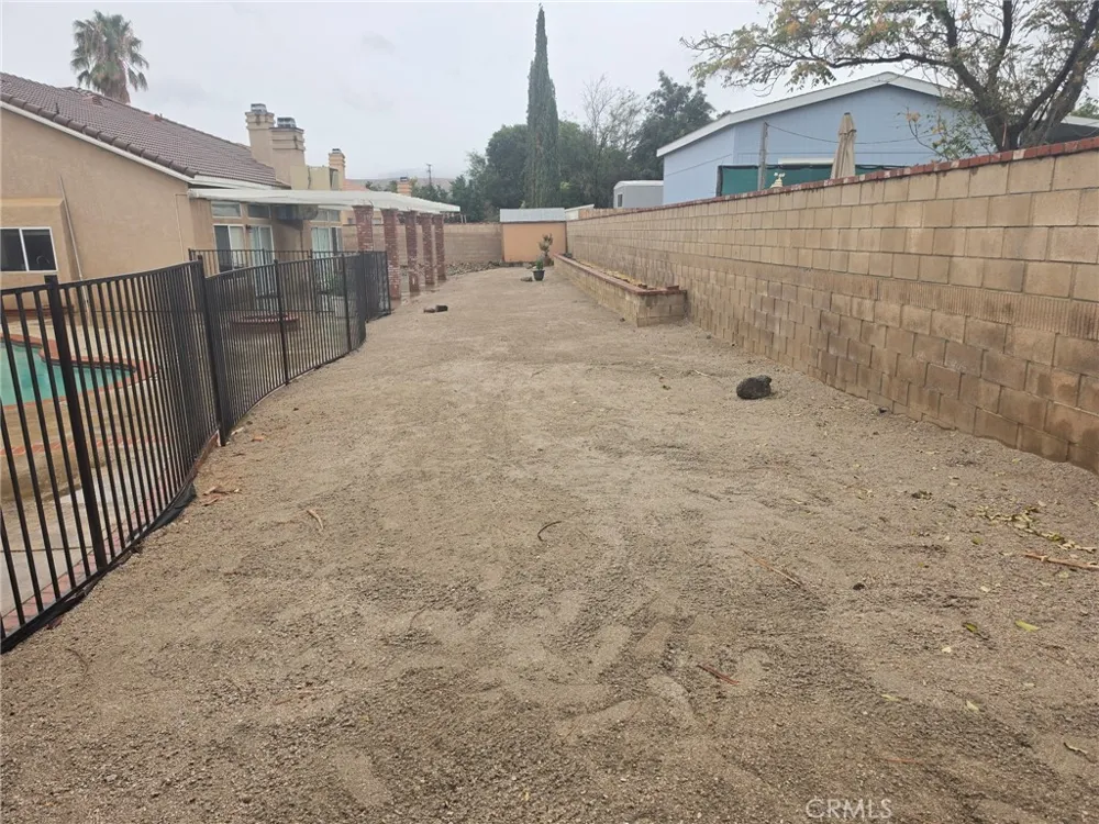 42037 57th W Lancaster, CA 93536