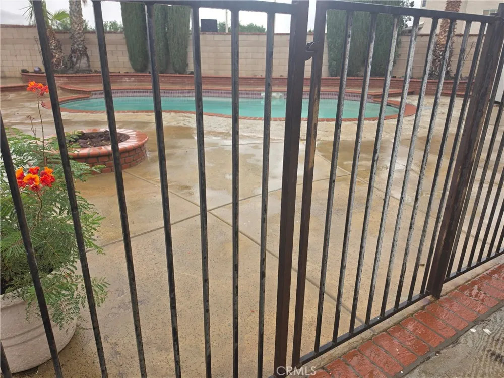42037 57th W Lancaster, CA 93536