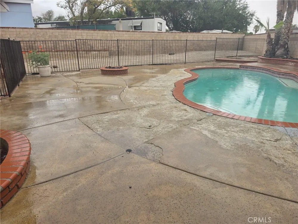 42037 57th W Lancaster, CA 93536