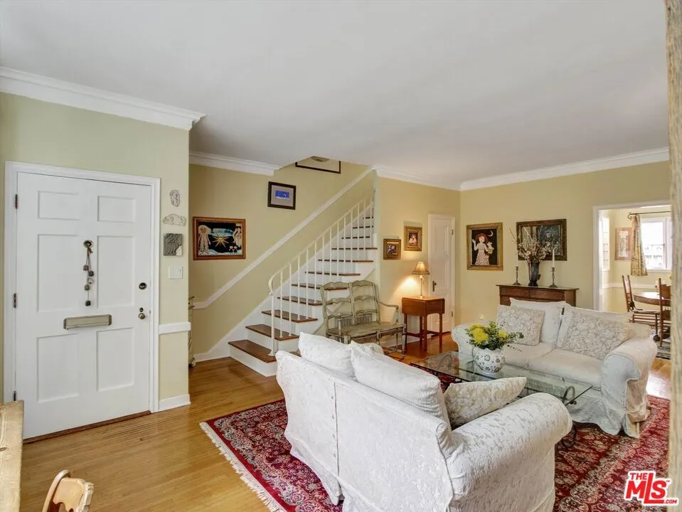 1327 Hayworth Avenue West Hollywood, CA 90046
