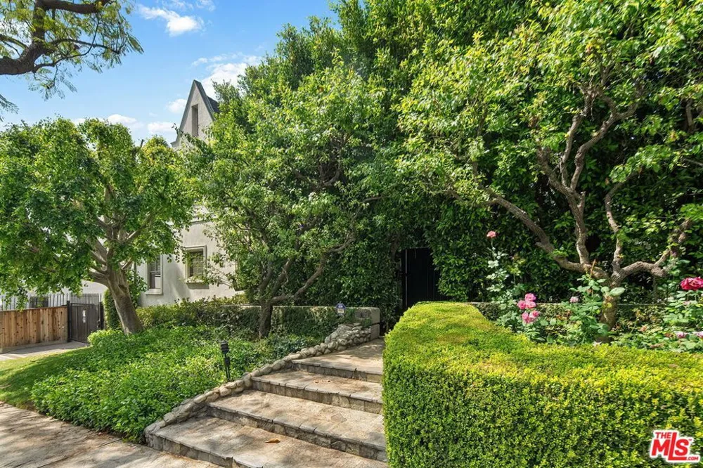 1327 Hayworth Avenue West Hollywood, CA 90046
