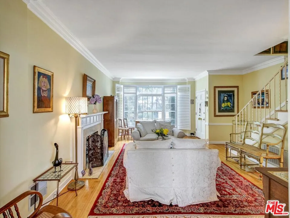 1327 Hayworth Avenue West Hollywood, CA 90046