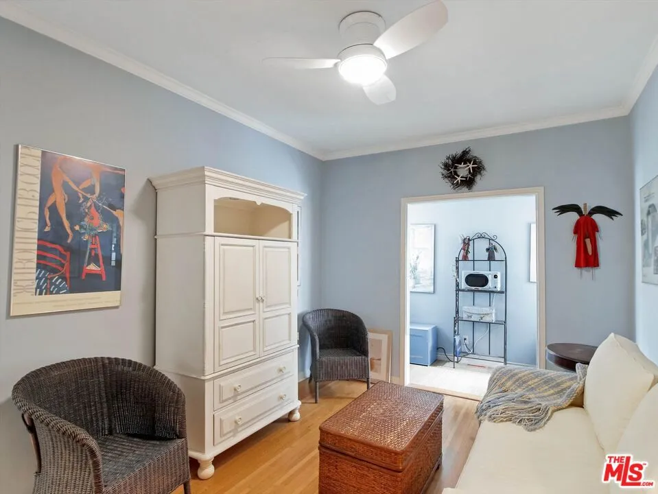 1327 Hayworth Avenue West Hollywood, CA 90046