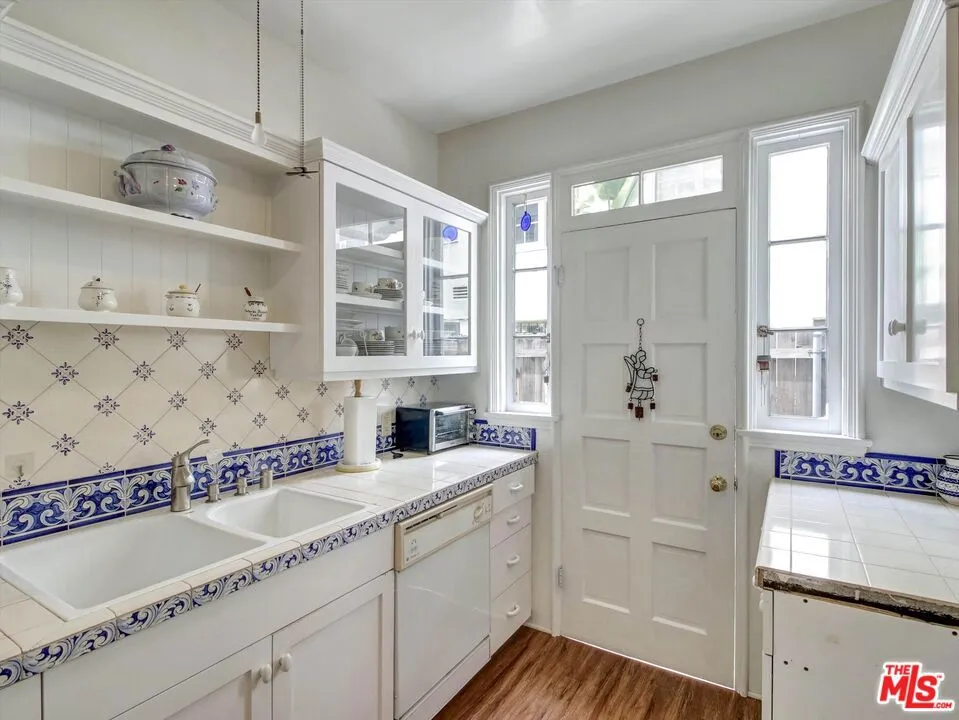 1327 Hayworth Avenue West Hollywood, CA 90046