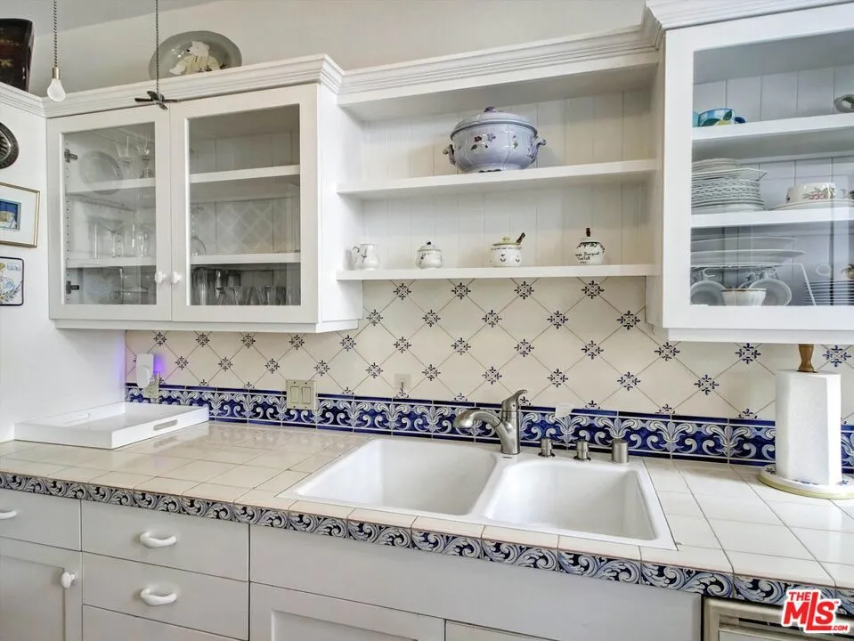 1327 Hayworth Avenue West Hollywood, CA 90046