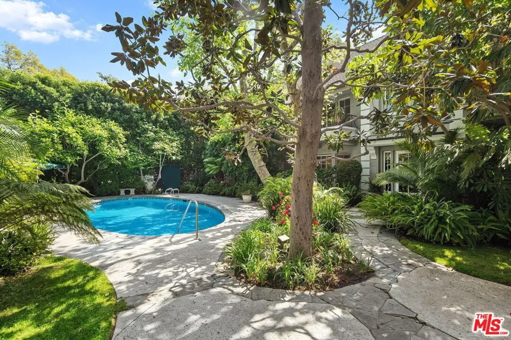 1327 Hayworth Avenue West Hollywood, CA 90046