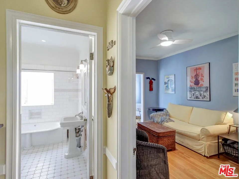 1327 Hayworth Avenue West Hollywood, CA 90046