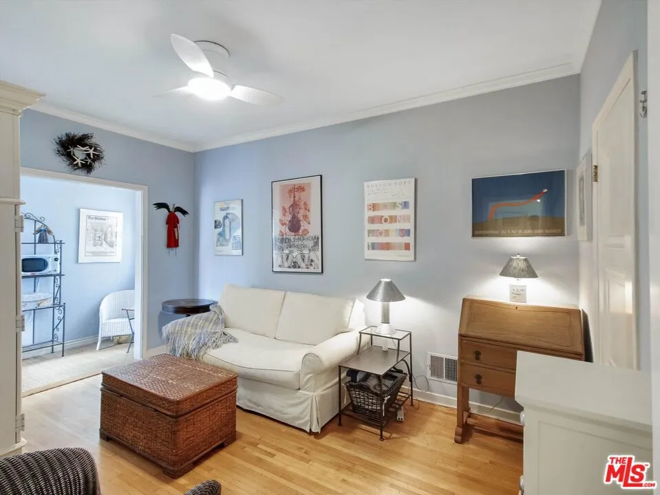 1327 Hayworth Avenue West Hollywood, CA 90046