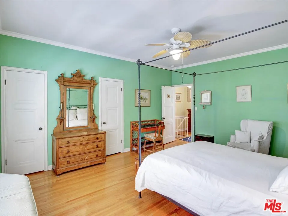 1327 Hayworth Avenue West Hollywood, CA 90046