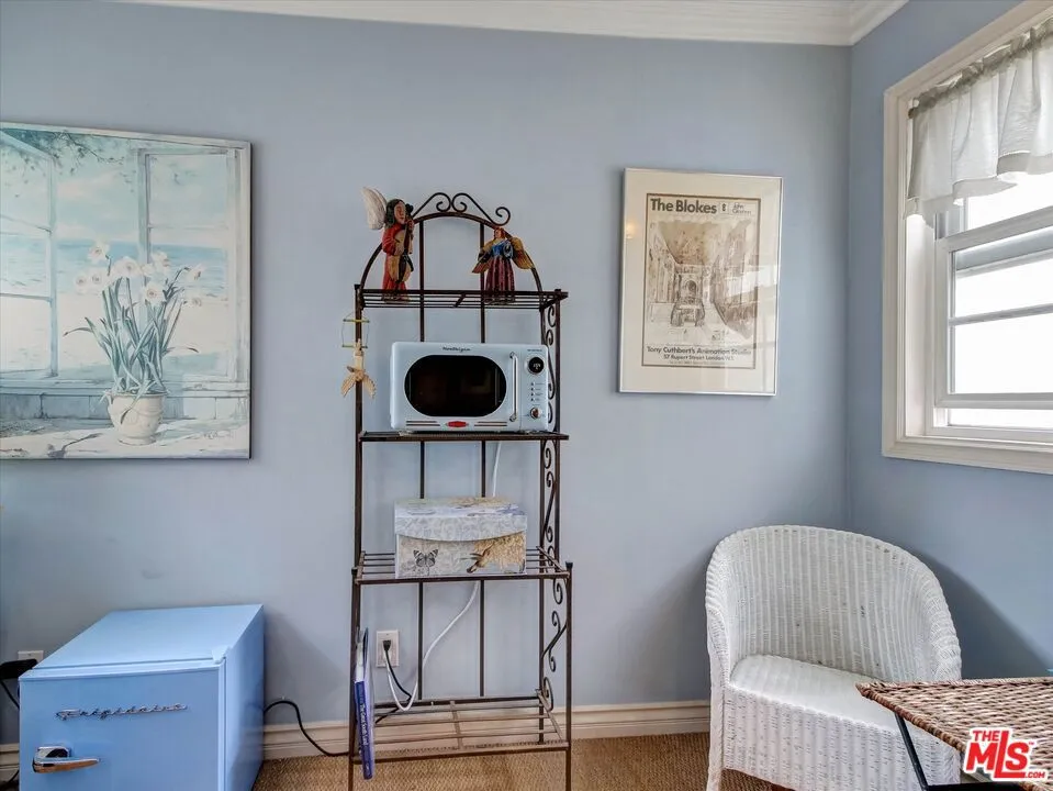 1327 Hayworth Avenue West Hollywood, CA 90046