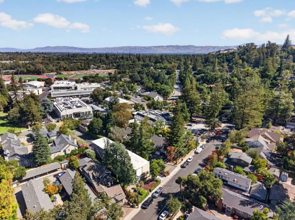 175 Villa Avenue Los Gatos, CA 95030