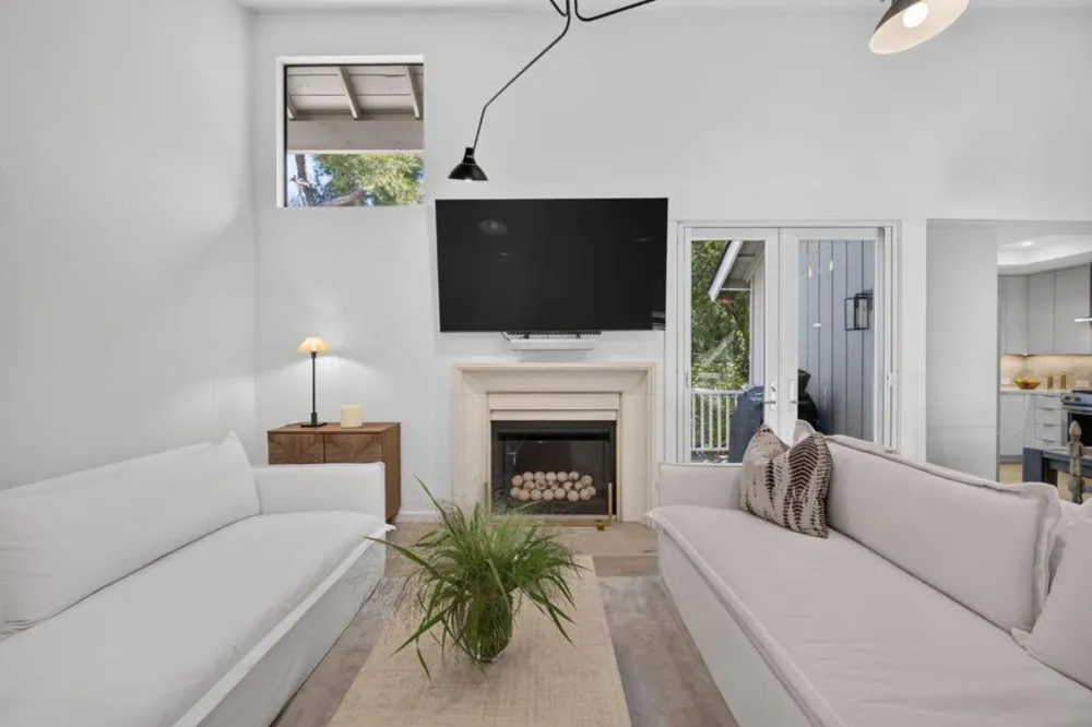 175 Villa Avenue Los Gatos, CA 95030
