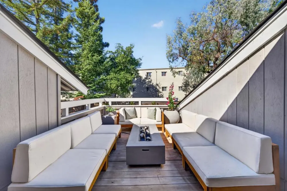 175 Villa Avenue Los Gatos, CA 95030