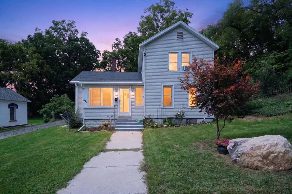 671 Jackson Street Ionia, MI 48846