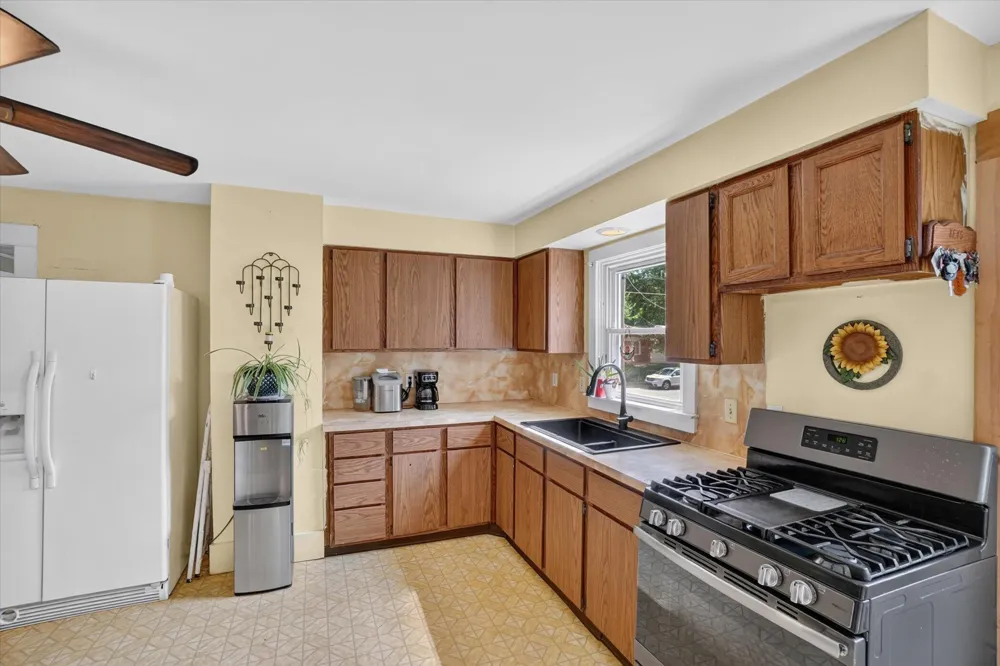 671 Jackson Street Ionia, MI 48846
